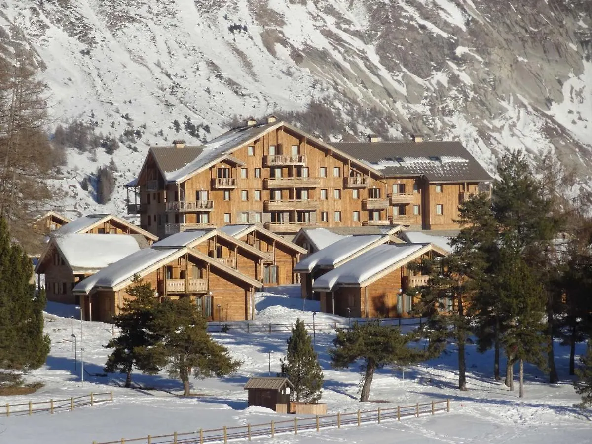 Chalet Mitoyen Duplex Avec 2 Chambres - Residence 3 Etoiles Avec Piscine A Superdevoluy - Fr-1-504-453