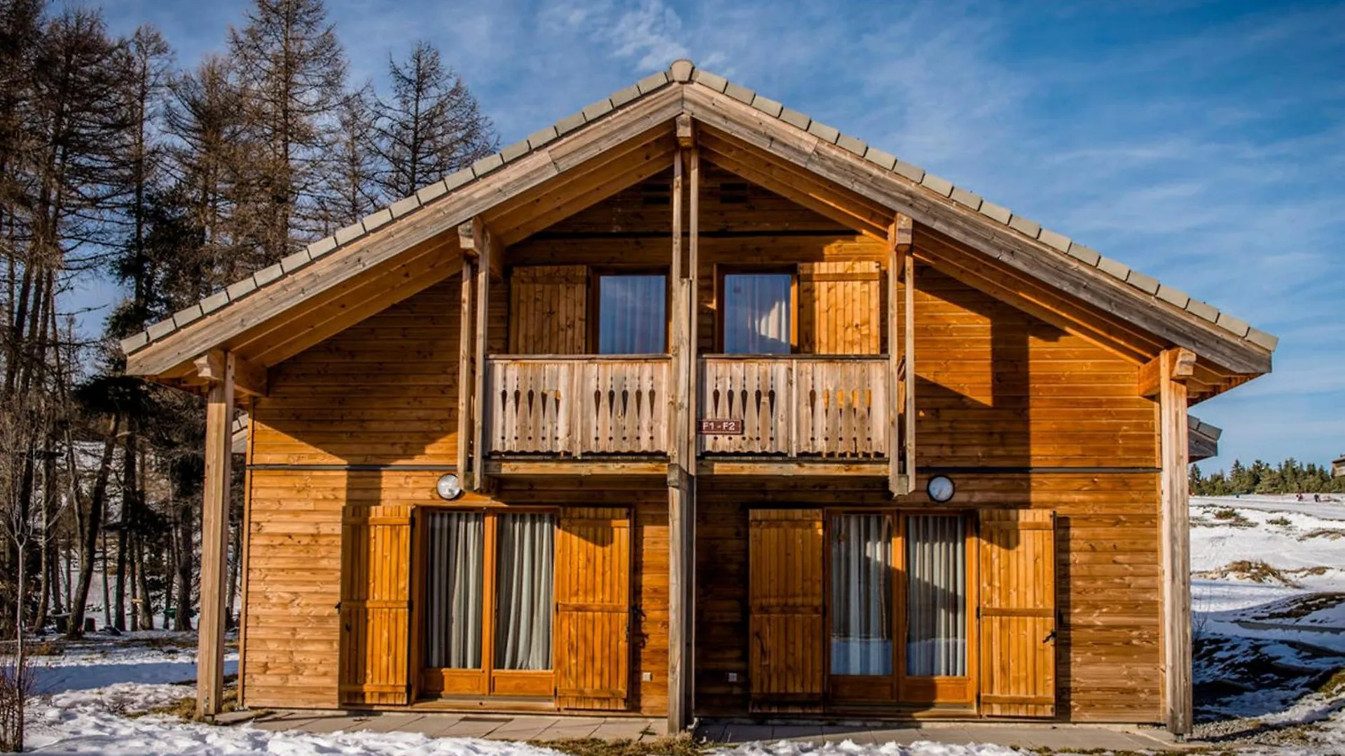 Chalet Mitoyen Duplex Avec 2 Chambres - Residence 3 Etoiles Avec Piscine A Superdevoluy - Fr-1-504-453 0*,  France